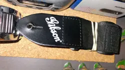 GIBSON BLACK NYLON GUITAR STRAP BLACK