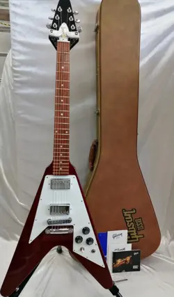 GIBSON FLYING V 2015 JAPAN LIMITED WINE RED MADE IN USA SOLID ELECTRIC GUITAR