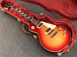 GIBSON LES PAUL DELUXE 70S CHERRY SUNBURST LIGHTWEIGHT 4.10KG NEW CONDITION