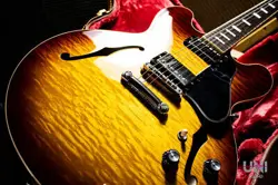 ES-335 FIGURED 2021