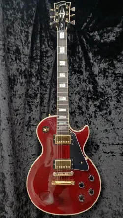 GIBSON LES PAUL CUSTOM ELECTRIC GUITAR FROM JAPAN