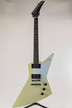 GIBSON 1970S EXPLORER CLASSIC WHITE MADE IN USA 2024 SOLID BODY ELECTRIC GUITAR