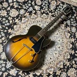 GIBSON 1957 ES-225T SUNBURST #GGM1R