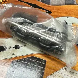 GIBSON MULTI TOOL CASE CANDY LES PAUL SG ES USA (SEALED)