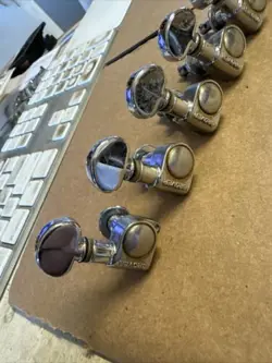 ROTOMATIC GUITAR TUNERS