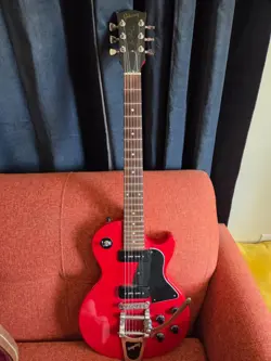 GIBSON LES PAUL SPECIAL W/P100 PICKUPS, BIGSBY TAILPIECE, AND GROVER TUNERS