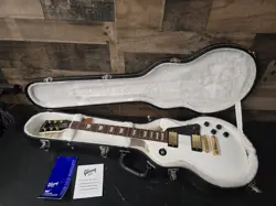 2012 GIBSON LES PAUL STUDIO ELECTRIC GUITAR ALPINE WHITE 7.6 LBS W/OHSC