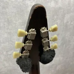 671990