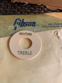 1960'S -70S GIBSON SWITCH PLATE POKER CHIP LES PAUL 335 345 MINT NOS CREME