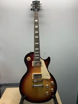E10037102