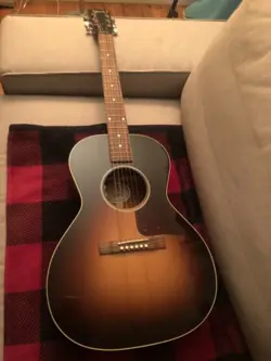 GIBSON ACOUSTIC GUITAR L-00