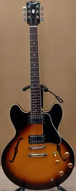 ES-335 ELECTRIC GUITAR-01