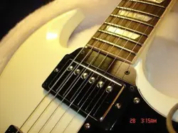 GIBSON SG GUITAR TENON COVER PLATE - 2 PLY BLACK/WHITE