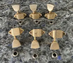 SCREWS *RARE*