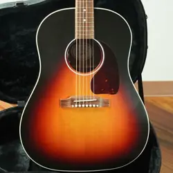 GIBSON J-45 STANDARD VOS TRI-BURST