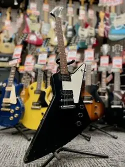 76 EBONY 1998