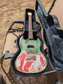 VINTAGE GIBSON 1963 SG JUNIOR HUSK