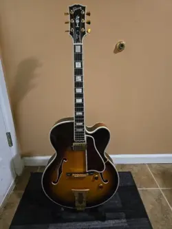 GIBSON  L-5  WES MONTGOMERY 2010 MINT- SUNBURST