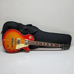GIBSON LES PAUL ELECTRIC GUITAR WITH GIG BAG
