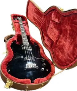 BARELY USED GIBSON SG STANDARD BASS GUITAR WITH HARD CASE