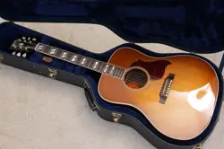2006 GIBSON HUMMINGBIRD ARTIST SUNBURST ACOUSTIC GUITAR IN GREAT CONDITION