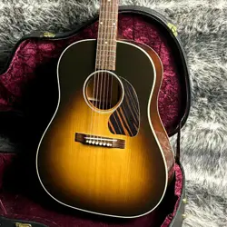 GIBSON 1942 BANNER J-45 2013