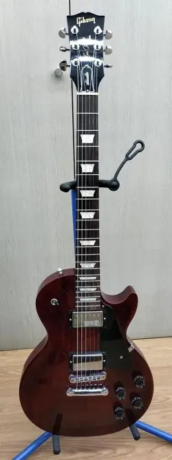 GIBSON LES PAUL MODERN STUDIO CHERRY MADE IN USA ELECTRIC GUITAR