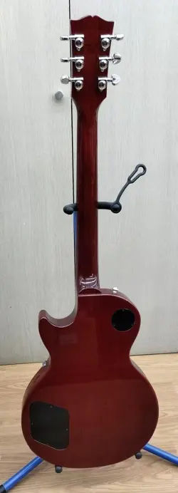 STUDIO CHERRY MADE