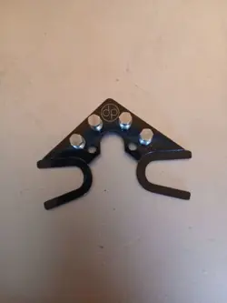 STRING BUTLER