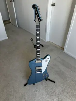 GIBSON FIREBIRD - PELHAM BLUE. EXCELLENT CONDITION.  ORIGINAL BOX AND ACCESSORIE