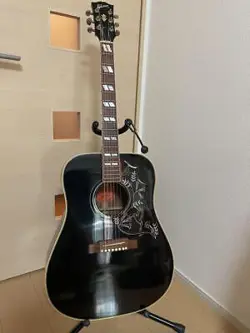 GIBSON CUSTOM SHOP HUMMINGBIRD EBONY ACOUSTIC GUITAR USED FROM JAPAN