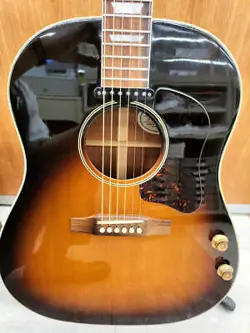 GIBSON ACOUSTIC J-160E