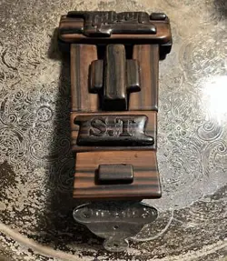 ROSEWOOD CARVING