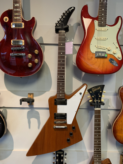 GIBSON EXPLORER 2018 - ANTIQUE NATURAL