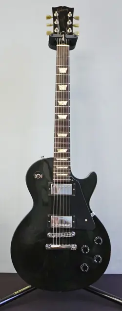GIBSON USA LES PAUL STUDIO BLACK ELECTRIC GUITAR W/ CASE