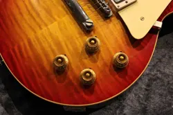 CHERRY SUNBURST VOS