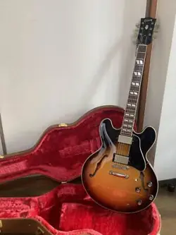 ELECTRIC GUITAR GIBSON ES-345 SEMI-HOLLOW BODY SUNBURST WITH HARD CASE