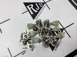 NICKEL TULIP BUTTON