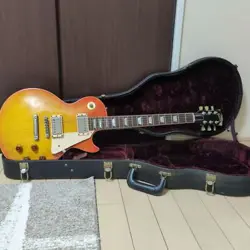 GIBSON CUSTOM SHOP HISTORIC COLLECTION 1958 LESPAUL MADE IN 2002