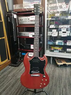 GIBSON USA SG USED 2005 MAHOGANY BODY MAHOGANY NECK ROSEWOOD FINGERBOARD RED
