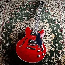 GIBSON ES 339 FIGURED SIXTIES CHERRY