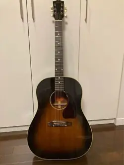 ACOUSTIC GUITAR GIBSON J-45 SUNBURST SEMI VINTAGE