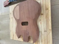 GUITAR WITH WARMOTH