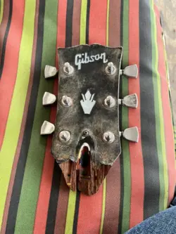 VINTAGE 70S GIBSON GUITAR TUNER (SET OF 6 PCS) MADE IN USA. PLEASE READ