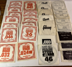 VINTAGE GUITAR STRING LOT OF 30 - BALL, GIBSON, MARKLEY - VARIOUS SIZES