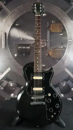 1980S BLACK W/