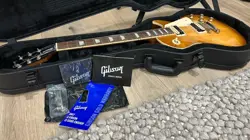 GIBSON LES PAUL CLASSIC - 2023 HONEYBURST W/ UPGRADED SADDLE, OHC, ACCESSORIES