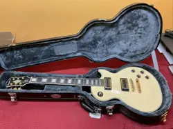 EPIPHONE INSPIRED BY GIBSON CUSTOM SHOP LES PAUL CUSTOM PRO ANTIQUE WHITE W/CASE