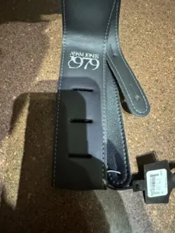 GIBSON ADAM JONES GUITAR STRAP 1979 LEATHER