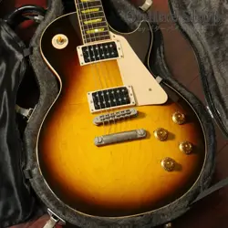 GIBSON 2004 LES PAUL CLASSIC VINTAGE SUNBURST ELECTRIC GUITAR